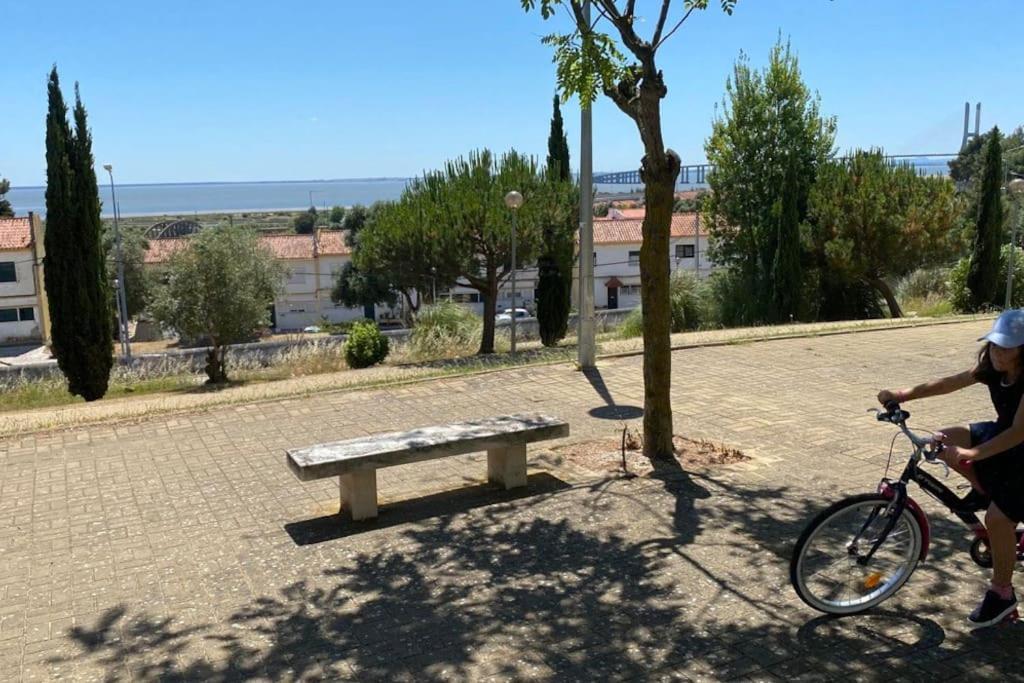 Hotel Quarto Duplo Parque Tejo, Com Wc Bobadela Exterior foto